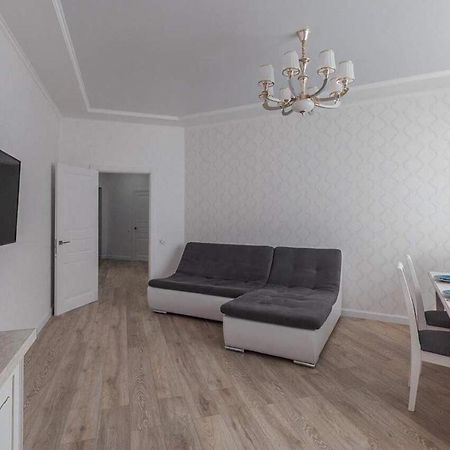 2-Nd Pearl 2-Bedrooms Apartment 敖德萨 外观 照片